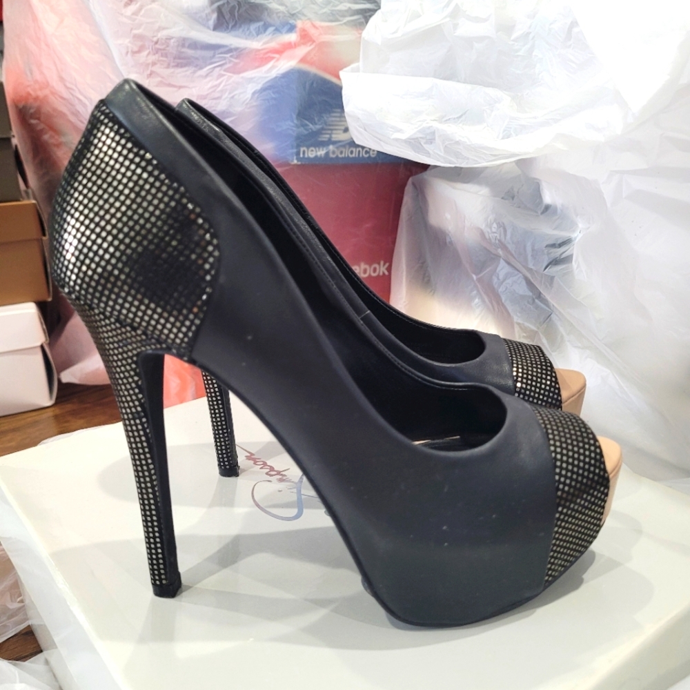 jessica simpson black high heels sz 5.5